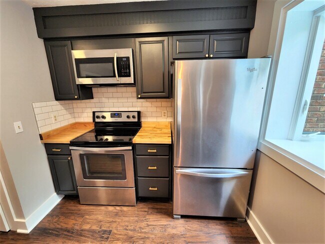 Photo - COMING SOON... Beautiful 2BR/1.5BA Townhouse in Hermitage Meadows!