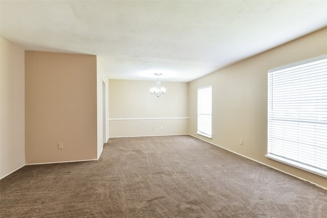 Photo - 5514 Edgebrook Forest Dr