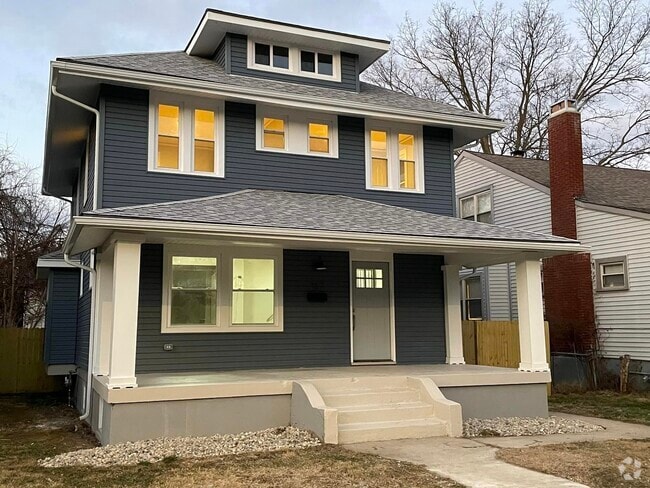 Building Photo - 317 Kenwood Ave Rental