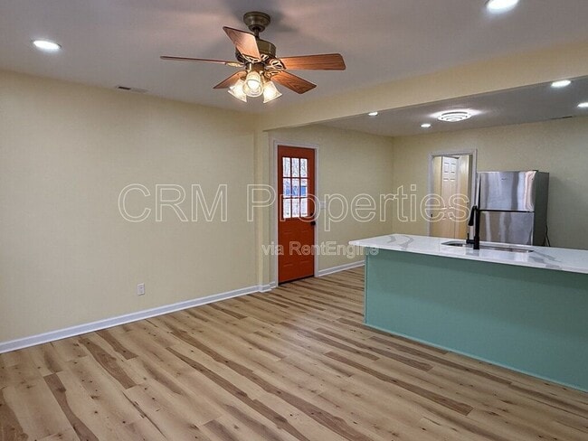 Photo - 808 Maumee Dr