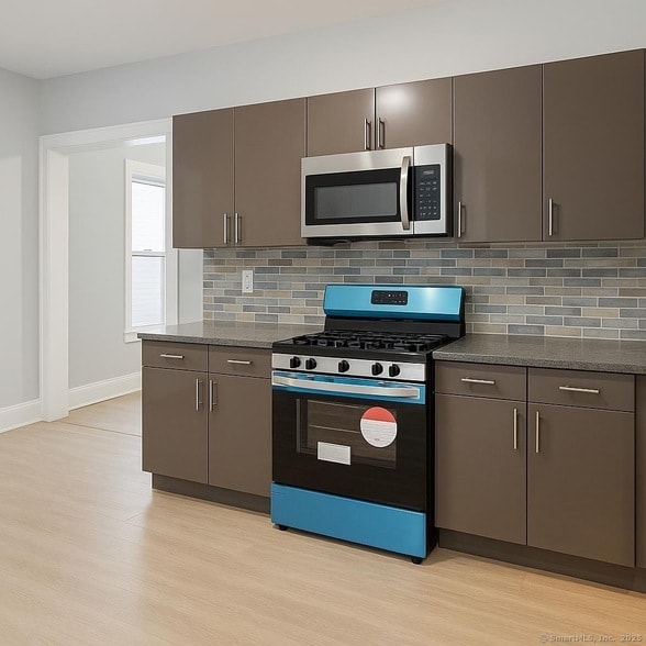 Photo - 105 Caroline St Condo Unit 2
