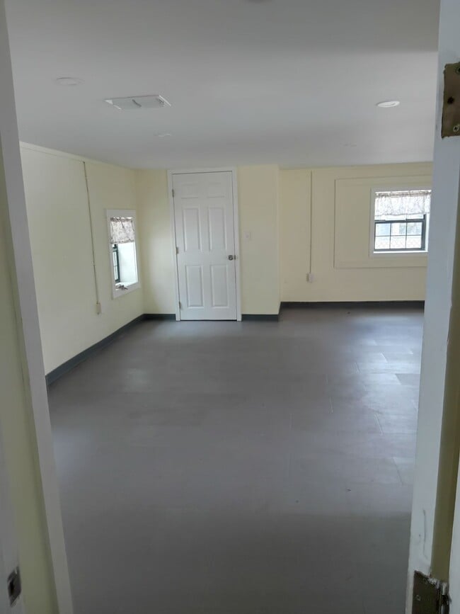 Photo - 1143 S Virginia Ave Apartments Unit MMI VA B