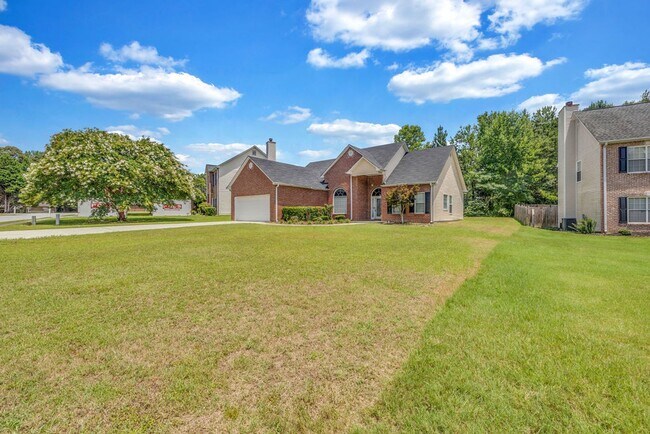 Photo - Charming 3BR Ranch in Riverdale – Minutes from I-75!