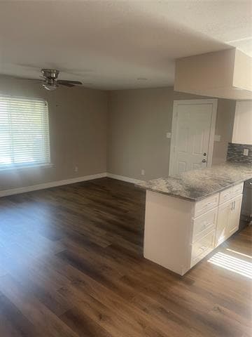 Photo - 904 Spring Valley Plaza