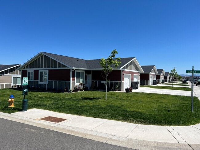 Queens Ann Patio Home Apartments