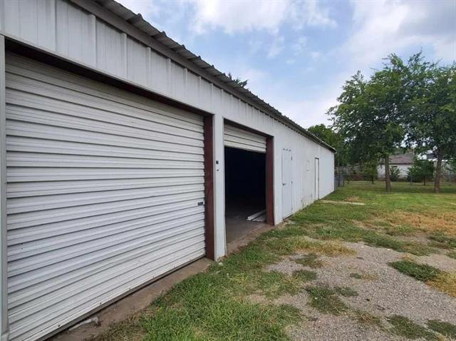Photo - 205 Randolph St