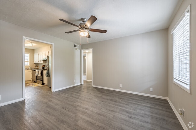 2HAB, 1BA - 950 ft²