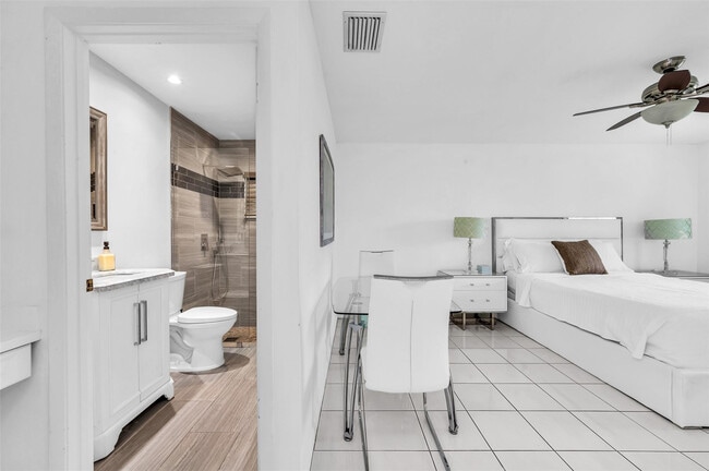 Photo - 7641 W Country Club Blvd