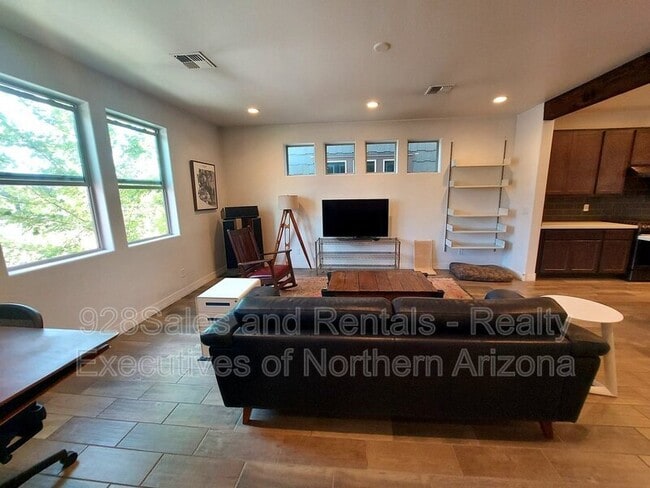 Photo - 2449 W Bruce Balle Dr