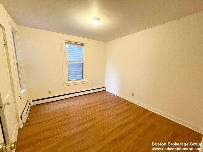 Photo - 1574 Tremont St Unidad 1