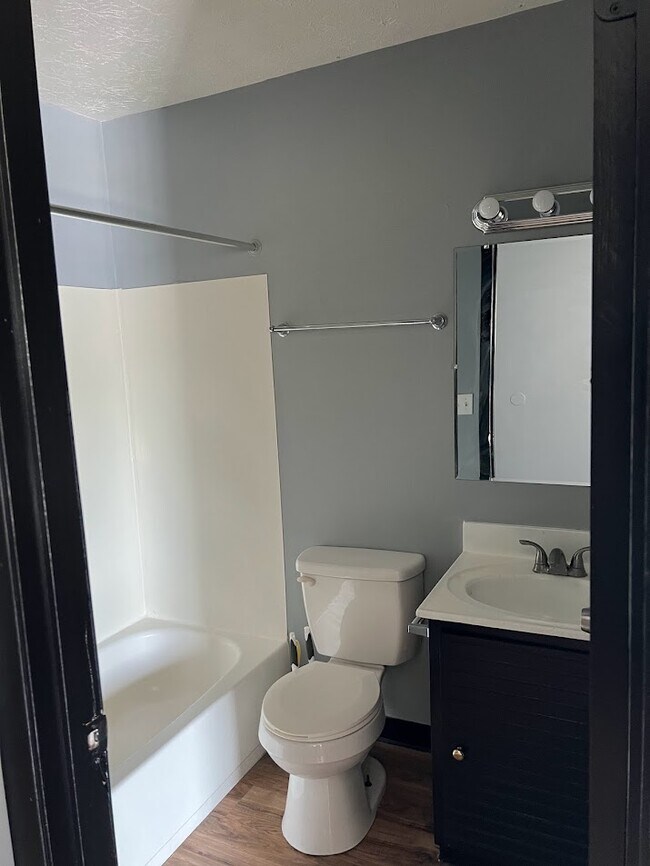 Photo - 2975 Wilbraham Rd