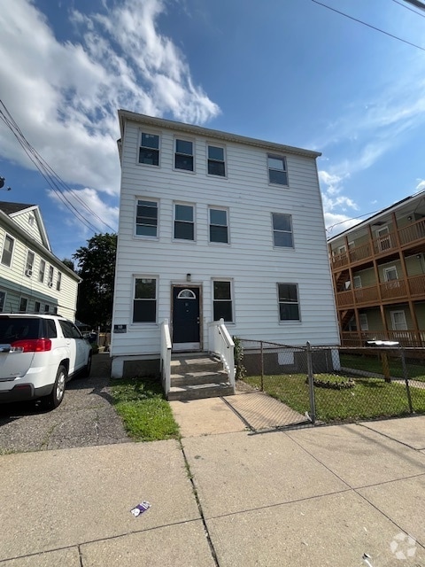 Building Photo - 11 5th St Unit 1 Rental