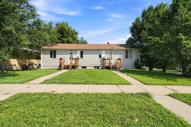 Photo - 904 Willsie Ave