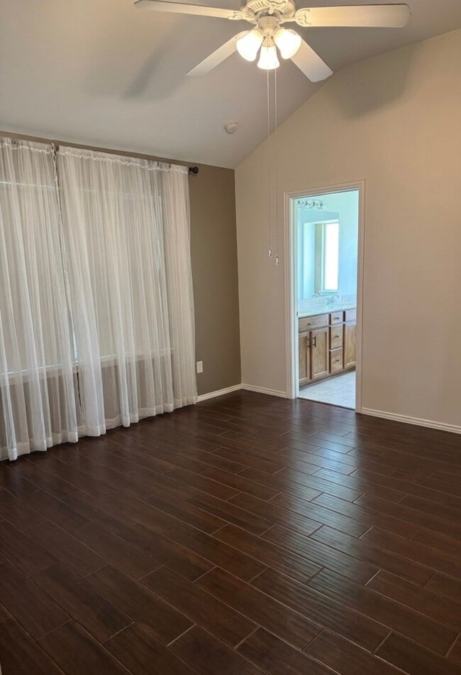 Photo - 32515 Rosella Ln