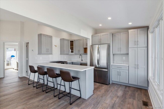 Photo - 73 W Tiana Rd