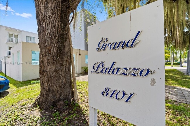 Building Photo - 3101 SW 27th Ave Unit 102 Rental