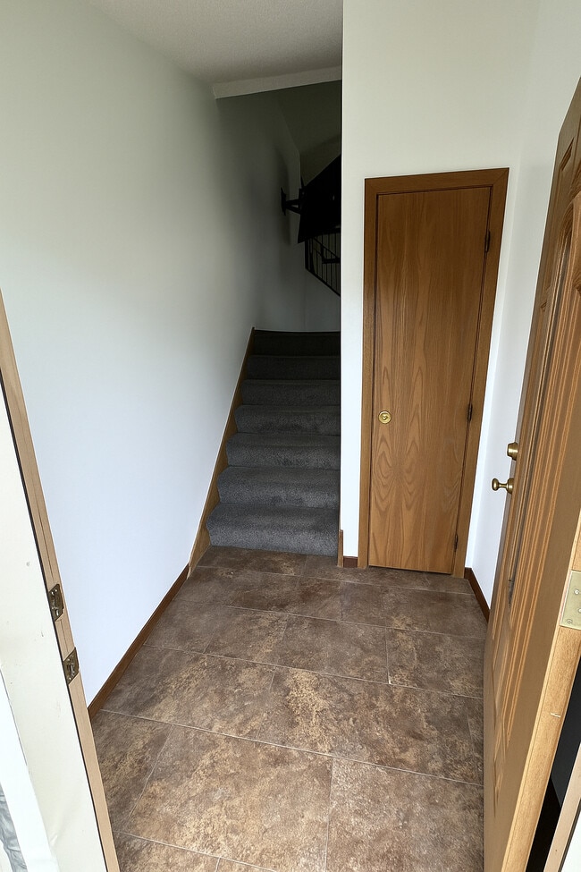 Entry way - 5802 84th 1/2 Ave N