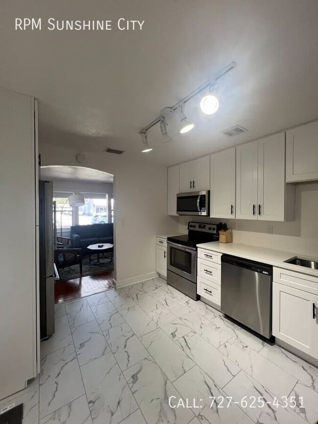Photo - 3730 5th Ave N
