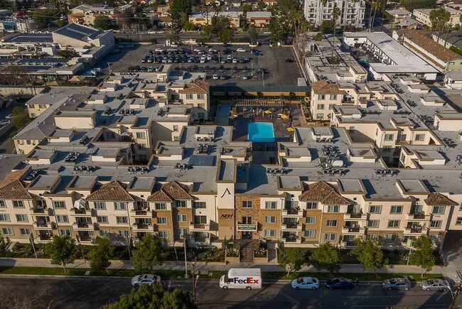 Photo - Avery Apartments