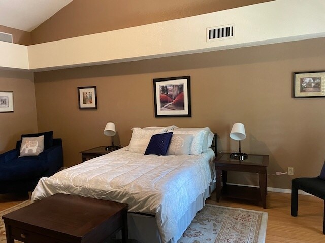 Photo - 5521 E Paradise Dr Townhome