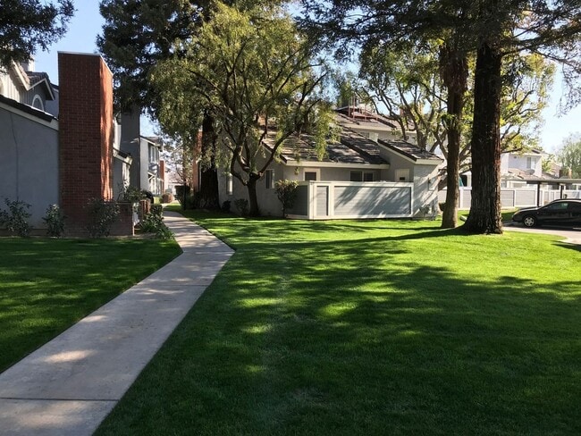 Photo - Cozy Loft-Style Studio - For Rent