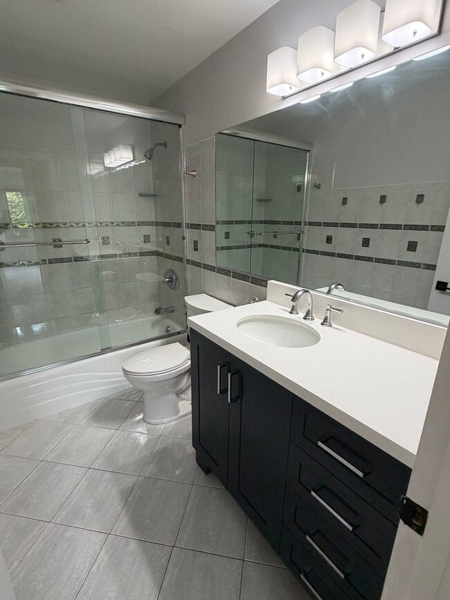 Bathroom - 828 N El Camino Real Unit 8