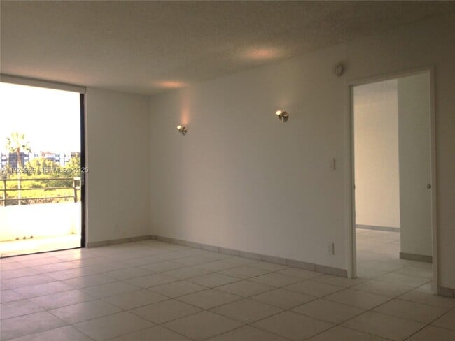 Photo - 500 Three Islands Boulevard Unit M16