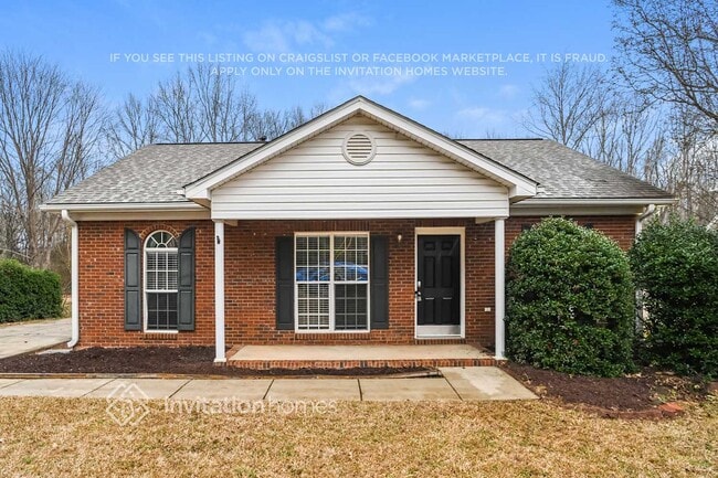 Building Photo - 507 Meadowbrook Dr