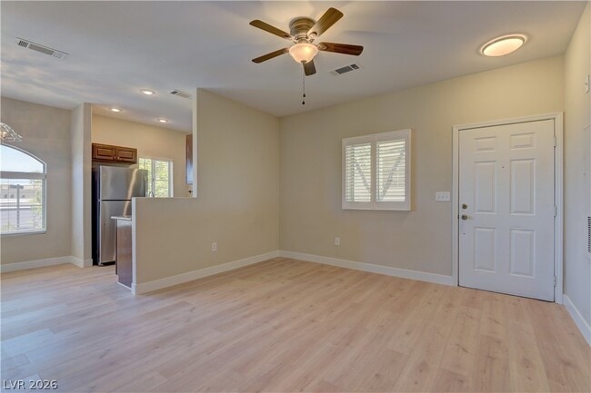 Photo - 1310 Red Gable Ln Unit 203