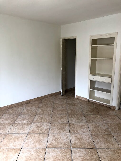 Photo - 1005 N Heliotrope Dr Unidad .75