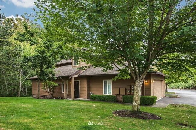 Building Photo - 18930 Bothell Everett Hwy Unit T101