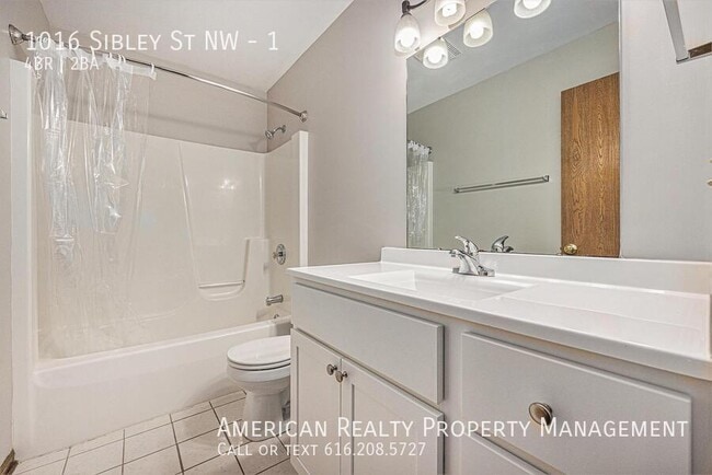 Photo - 1016 Sibley St NW Unit 1