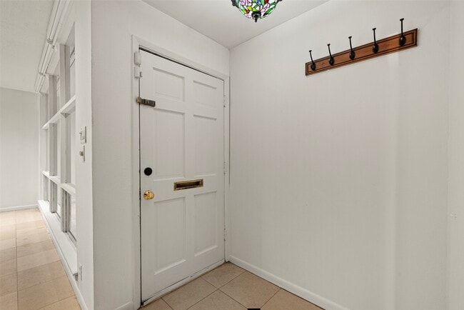 Photo - 2927 Rockyridge Dr