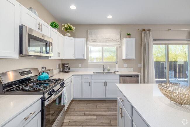 3BR, 2.5BA - 1,735SF - Cortaro Point