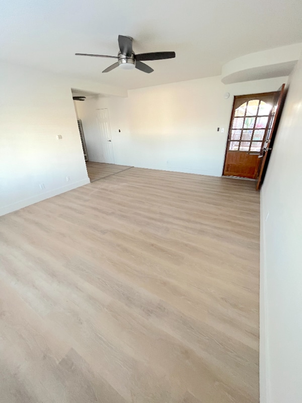 Photo - 2115 Placentia Ave Unidad 18