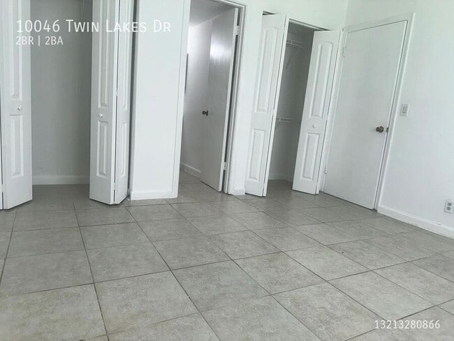 Photo - 10046 Twin Lakes Dr