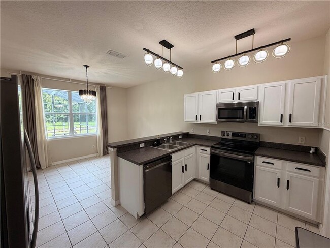 Photo - 260 Blue Jay Way