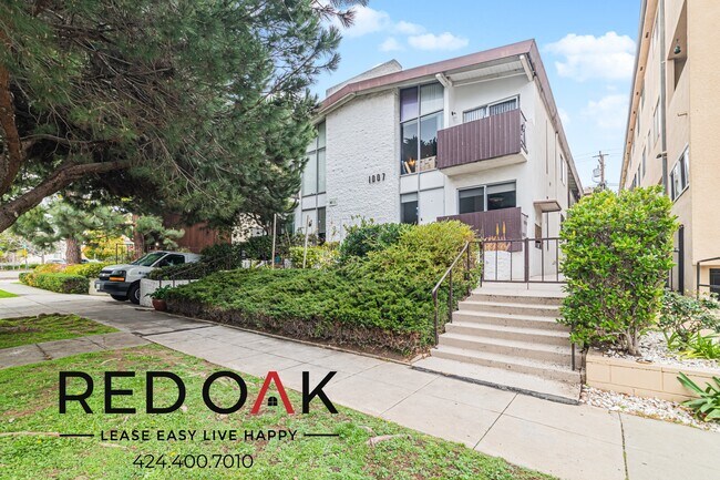 Photo - Charming Bachelor Unit with a Minifridge, ... Unidad 4A