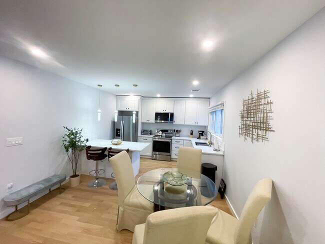 Photo - 75 Thorndike St Unit 2