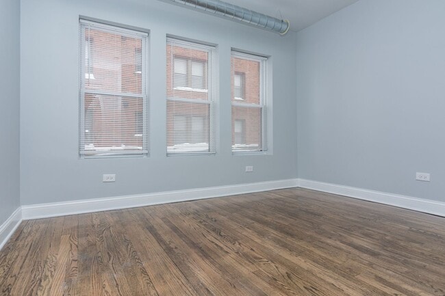 Photo - 6433 S Stewart Ave Unidad 2B