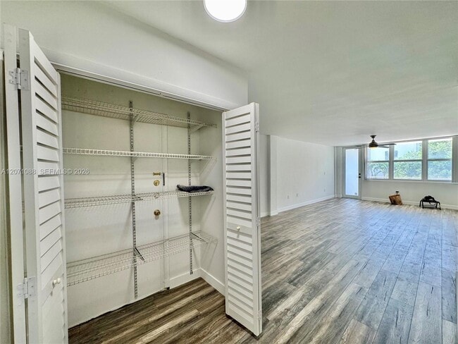 Photo - 245 18th St Unit 301