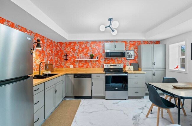 Photo - 22 Scottsdale Dr Unit Scottsdale B