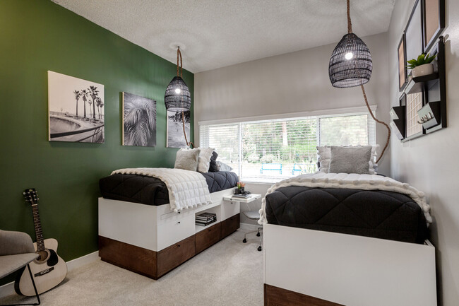 Building Photo - Axiom Westwood Rental