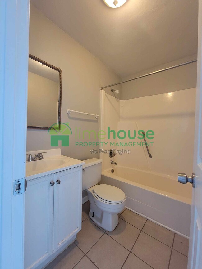 4314 Dunning Rd Unit 3