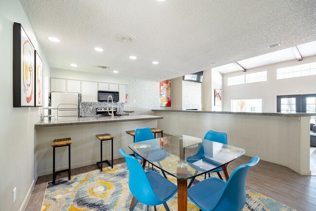 036CAF_SolaraApts_EXAM_XS_09_2024 - Solara Apartment Homes