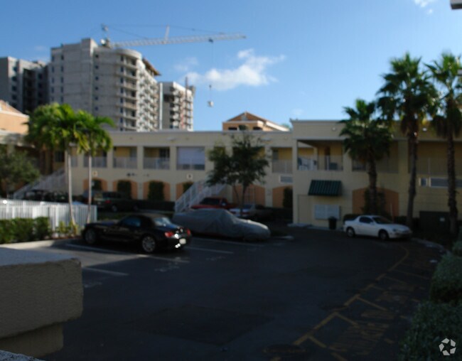 Photo - La Piazza at Young Circle