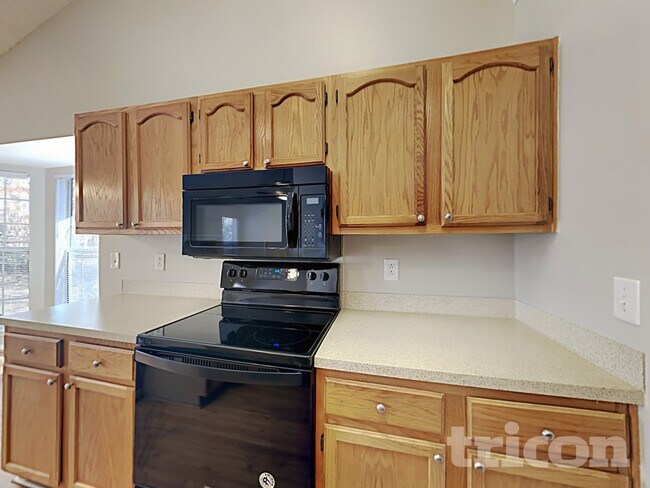 Photo - 5207 Hedgecrest Pl