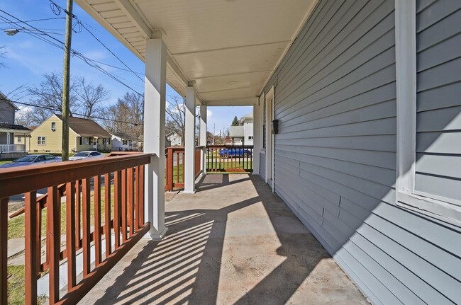 Photo - 630 Ewing Ave