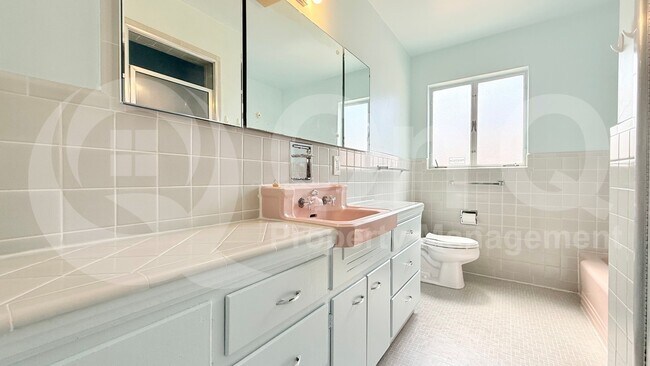 Photo - 2212 E La Mirada St