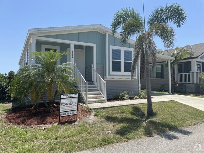 Building Photo - 912 Freeport W Rental